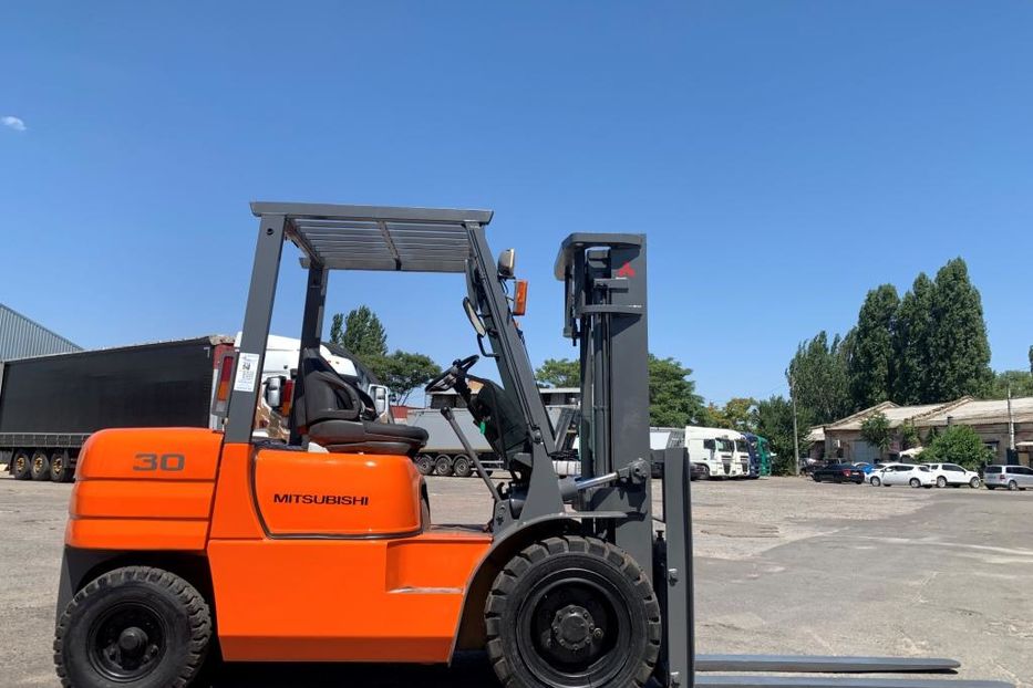 Продам Mitsubishi FG погрузчик на 3 тони 2000 года в Киеве