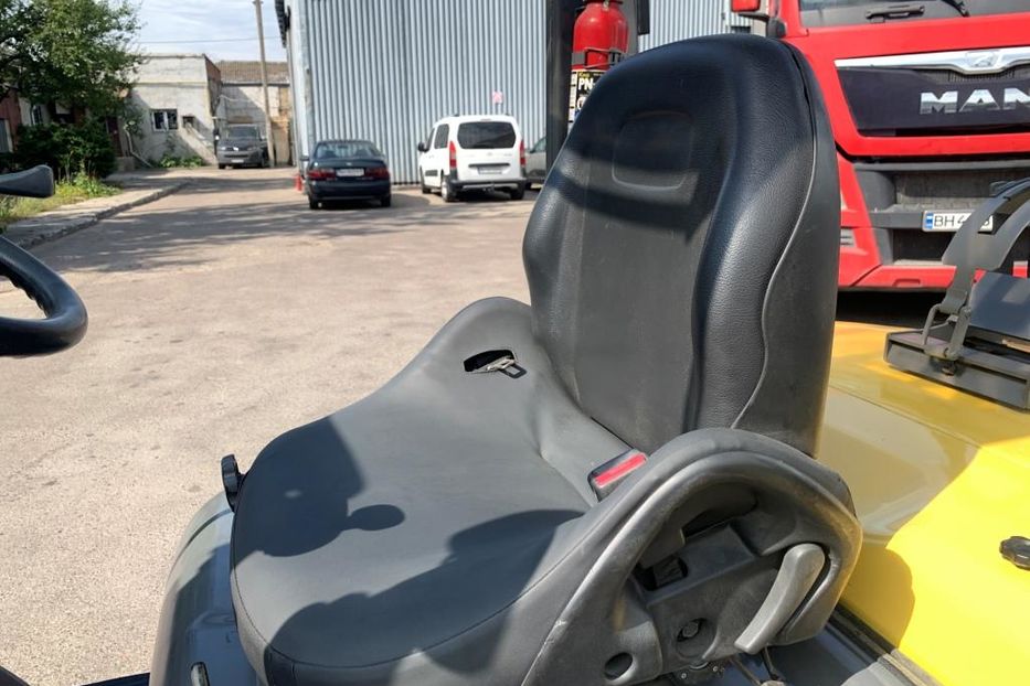 Продам Nissan FG погрузчик с триплекс мачтой 2015 года в Ровно