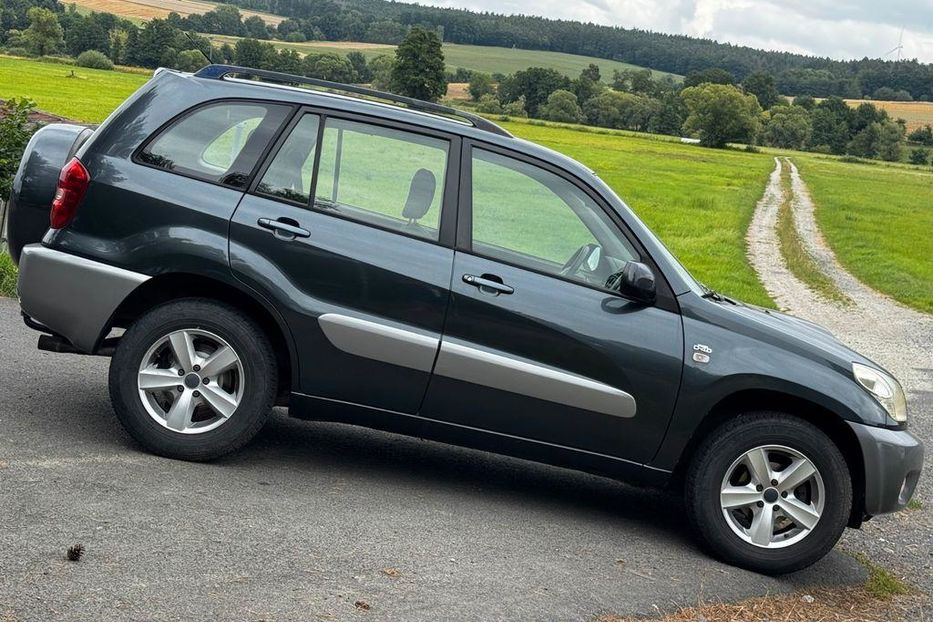 Продам Toyota Rav 4 2004 года в Сумах