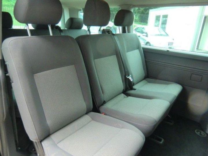 Продам Volkswagen T5 (Transporter) пасс. 2010 года в Харькове