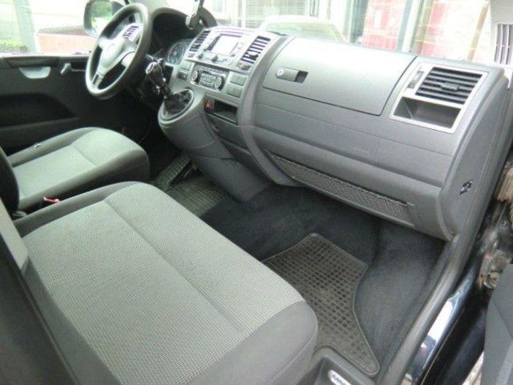 Продам Volkswagen T5 (Transporter) пасс. 2010 года в Харькове