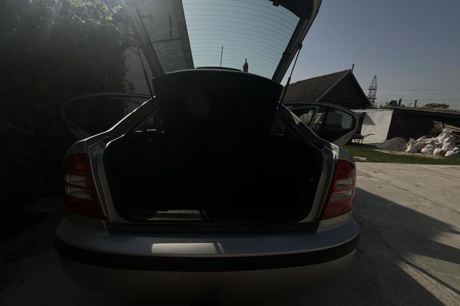 Продам Skoda Octavia Tour 2003 года в Львове