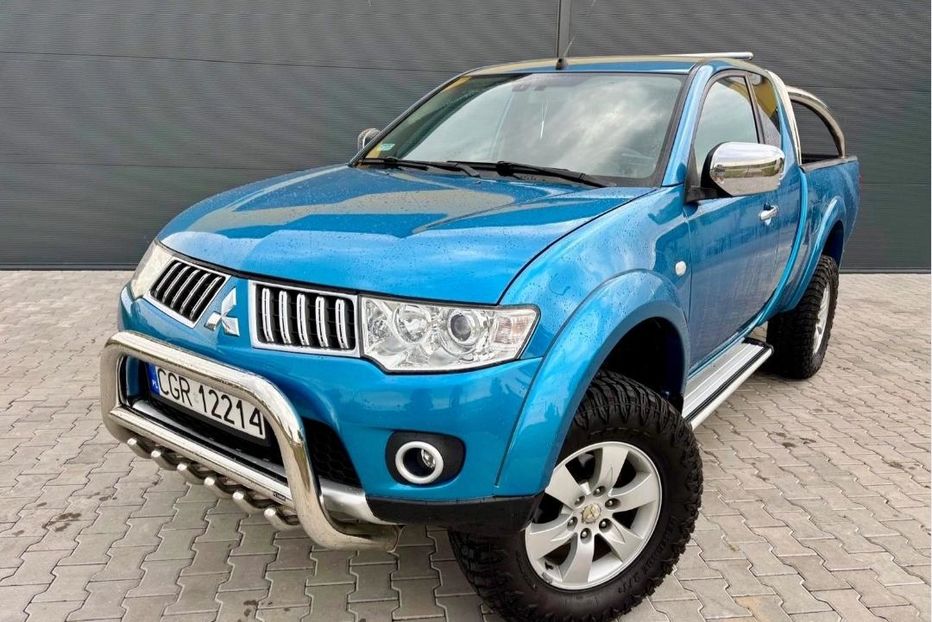 Продам Mitsubishi L 200 2011 года в Харькове