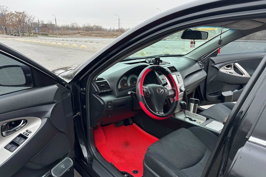 Продам Toyota Camry 2008 года в Запорожье