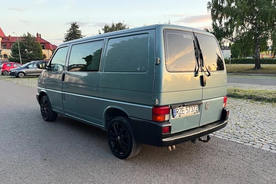 Продам Volkswagen T4 (Transporter) пасс. 2000 года в Донецке