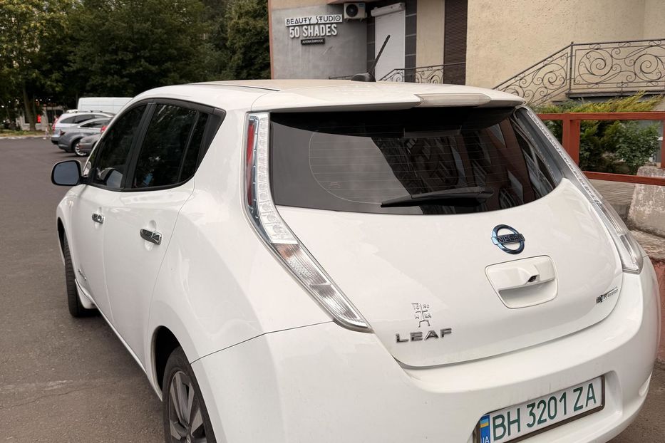 Продам Nissan Leaf SV 2015 года в Одессе