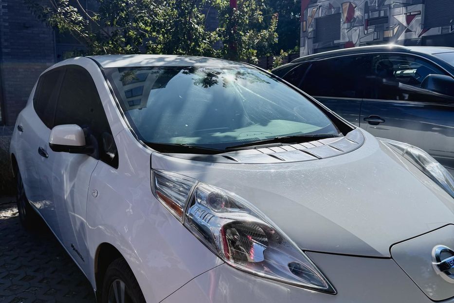 Продам Nissan Leaf SV 2015 года в Одессе