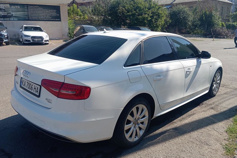 Продам Audi A4 S-line 2014 года в Черкассах