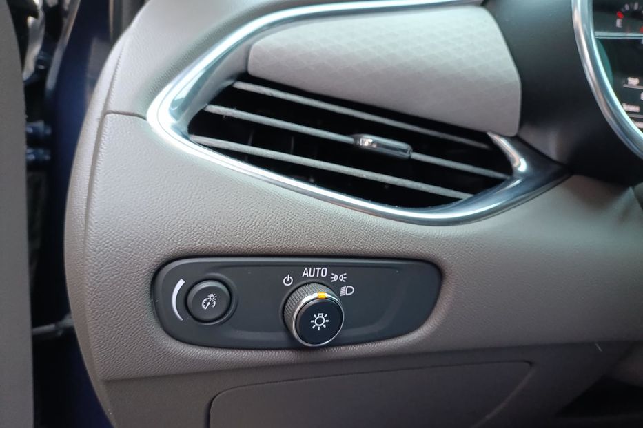 Продам Chevrolet Malibu Hybrid 2016 года в Днепре