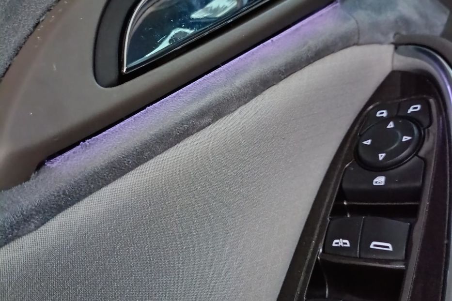 Продам Chevrolet Malibu Hybrid 2016 года в Днепре