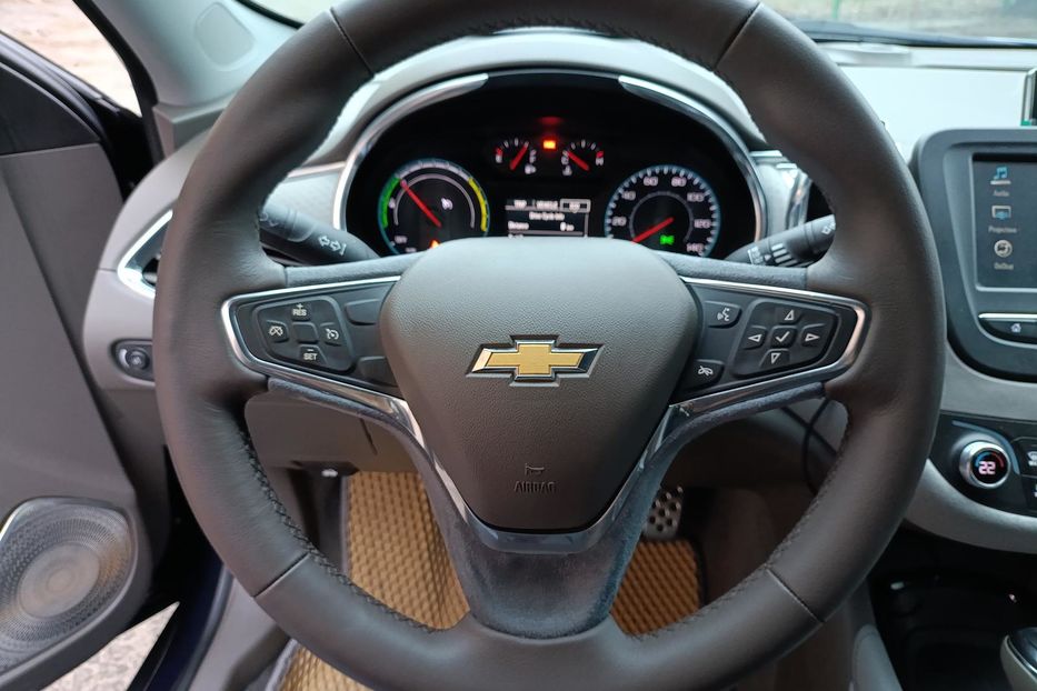 Продам Chevrolet Malibu Hybrid 2016 года в Днепре