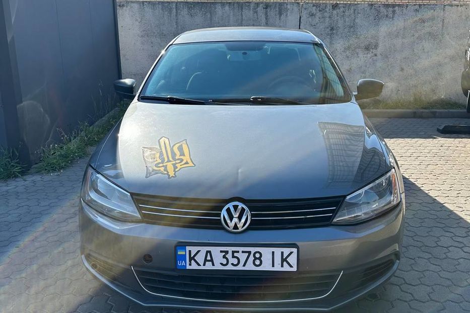 Продам Volkswagen Jetta 2 2014 года в Киеве