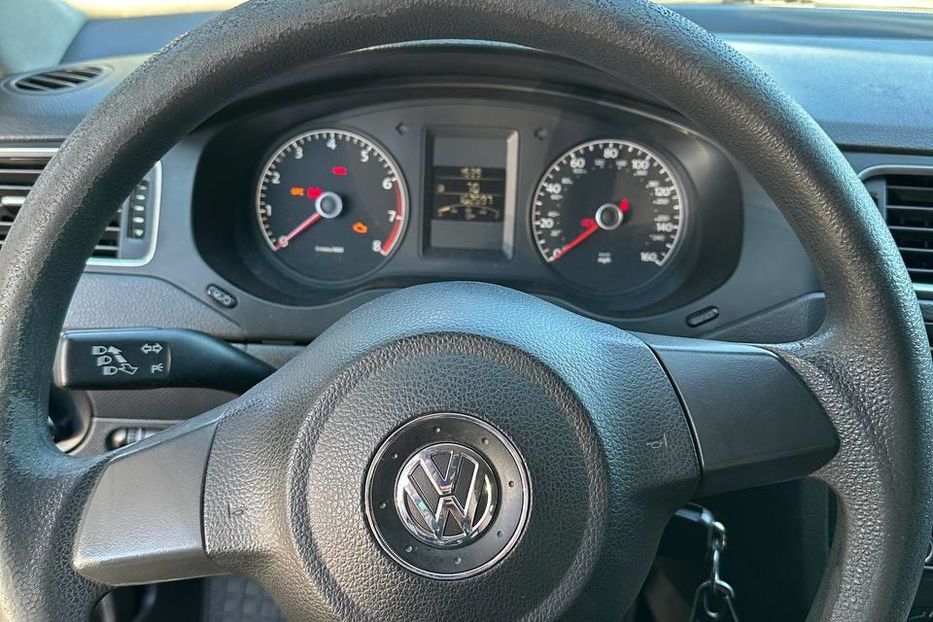 Продам Volkswagen Jetta 2 2014 года в Киеве