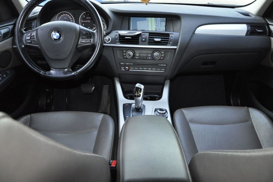 Продам BMW X3 2.0I AT (184) sDrive  2012 года в Киеве