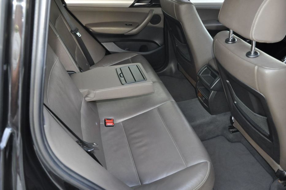 Продам BMW X3 2.0I AT (184) sDrive  2012 года в Киеве