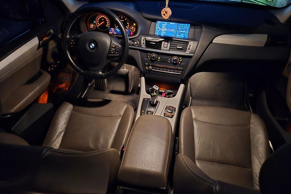 Продам BMW X3 2.0I AT (184) sDrive  2012 года в Киеве