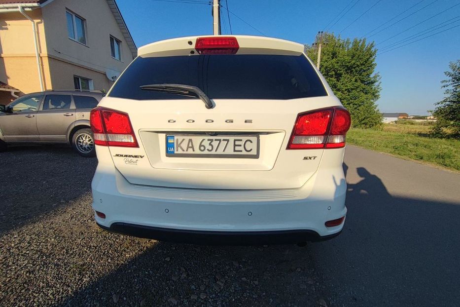 Продам Dodge Journey SXT 2017 года в Киеве