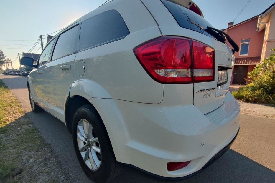 Продам Dodge Journey SXT 2017 года в Киеве
