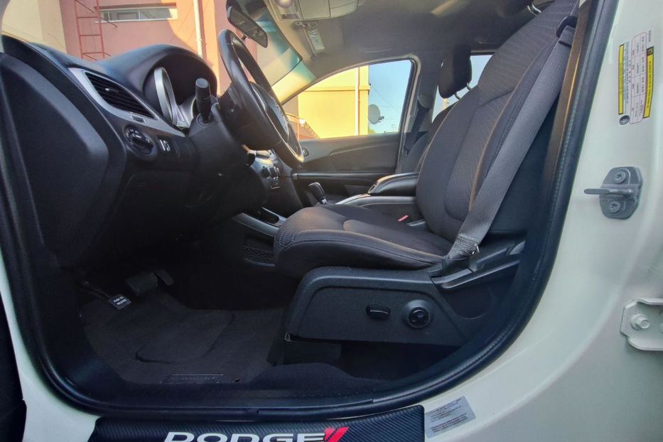 Продам Dodge Journey SXT 2017 года в Киеве