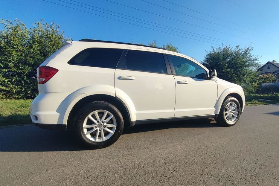 Продам Dodge Journey SXT 2017 года в Киеве