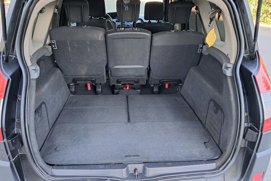 Продам Renault Grand Scenic Рестайлінг 7місць 2006 года в г. Гайсин, Винницкая область