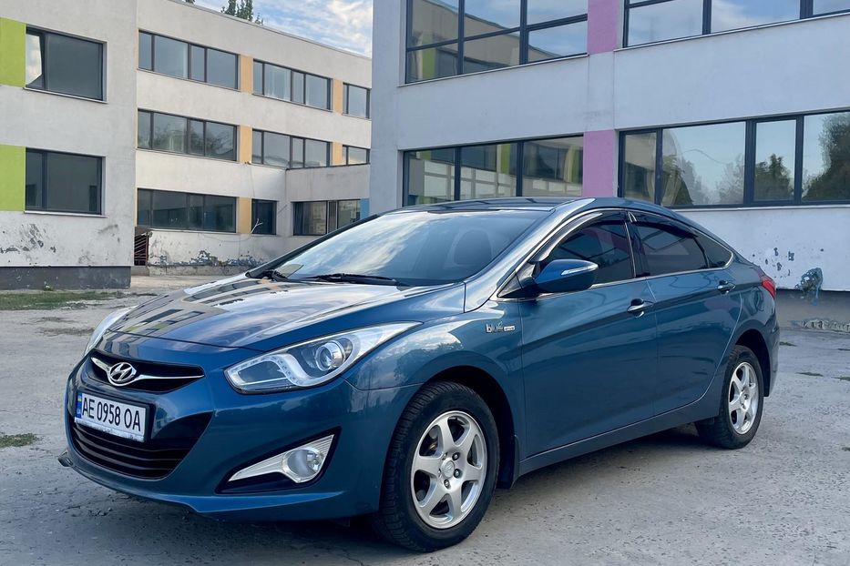 Продам Hyundai i40 2011 года в г. Марганец, Днепропетровская область
