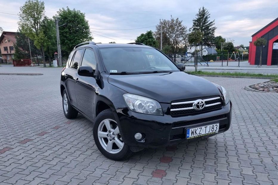 Продам Toyota Rav 4 2008 года в Харькове