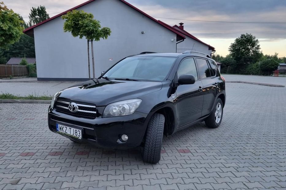Продам Toyota Rav 4 2008 года в Харькове