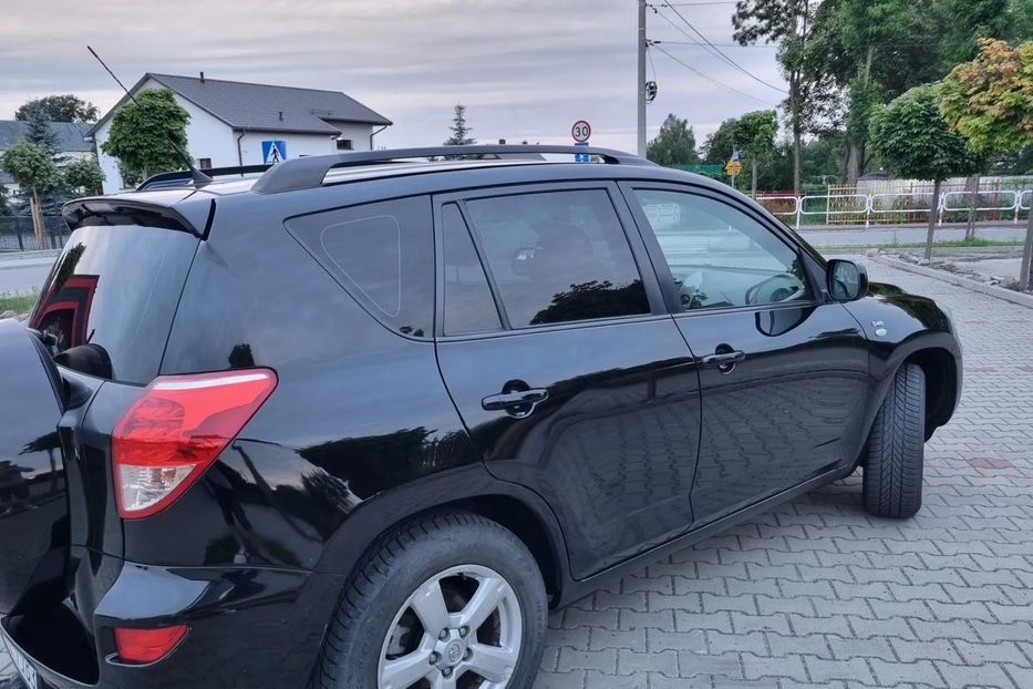 Продам Toyota Rav 4 2008 года в Харькове