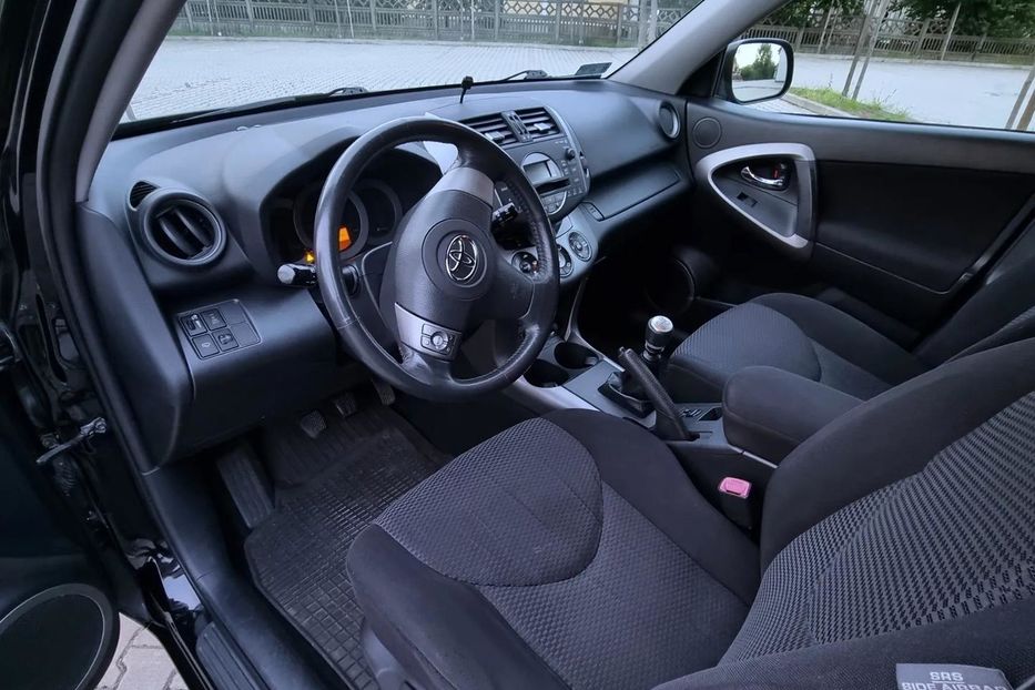 Продам Toyota Rav 4 2008 года в Харькове