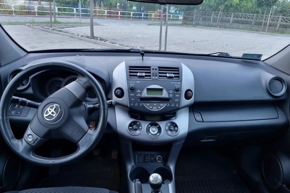 Продам Toyota Rav 4 2008 года в Харькове