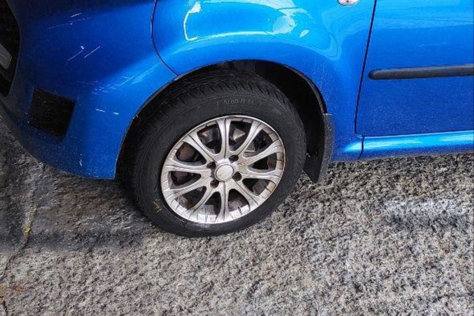 Продам Peugeot 107 2011 года в Днепре