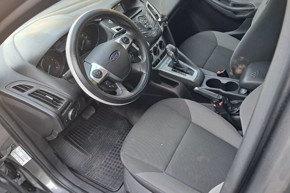 Продам Ford Focus SE 2013 года в Запорожье