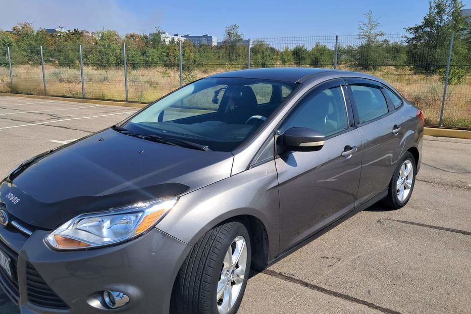 Продам Ford Focus SE 2013 года в Запорожье