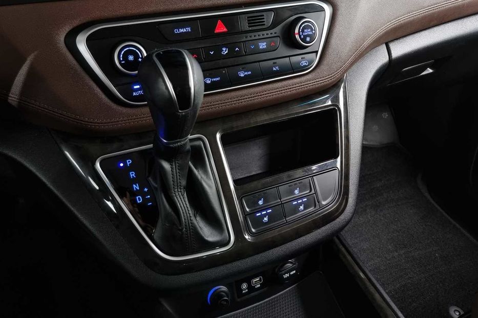 Продам Hyundai Grand Starex Urban Ексклюзив 2018 года в г. Бровары, Киевская область