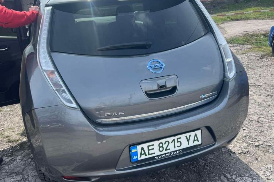 Продам Nissan Leaf 2014 года в Днепре