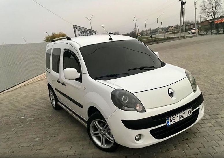 Продам Renault Kangoo пасс. 2011 года в г. Олевск, Житомирская область