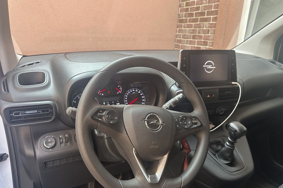 Продам Opel Combo пасс. L2 - длинная база 2023 года в Киеве