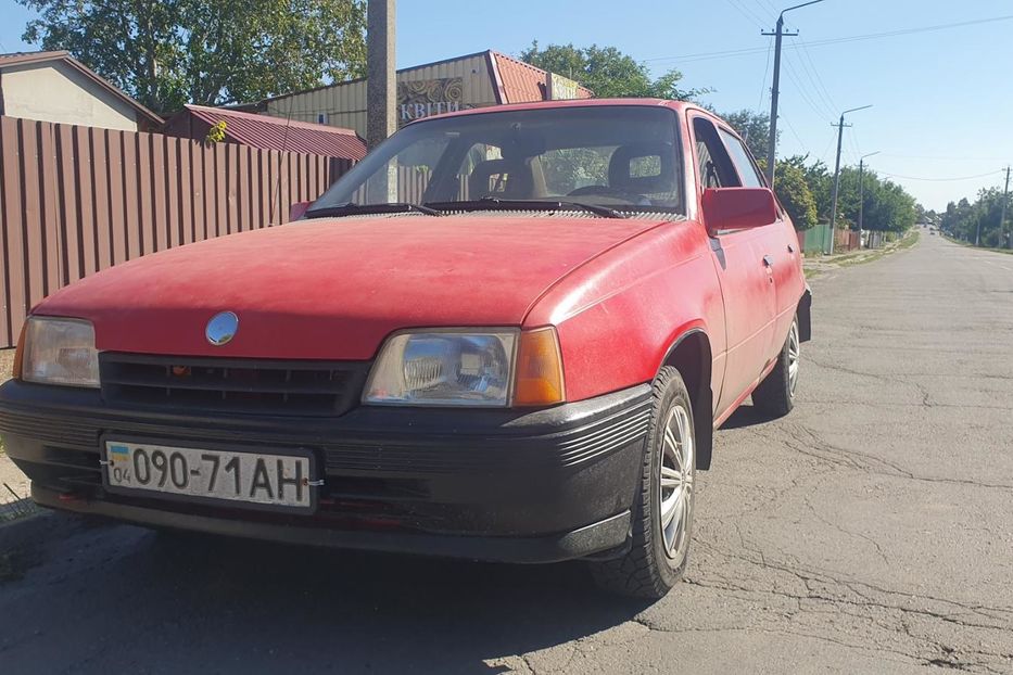 Продам Opel Kadett 1988 года в г. Синельниково, Днепропетровская область