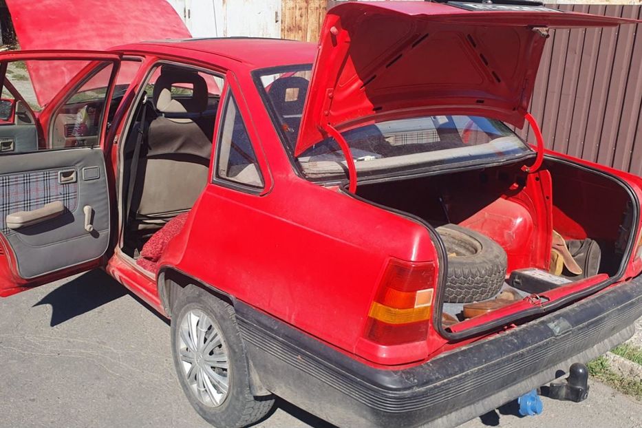 Продам Opel Kadett 1988 года в г. Синельниково, Днепропетровская область