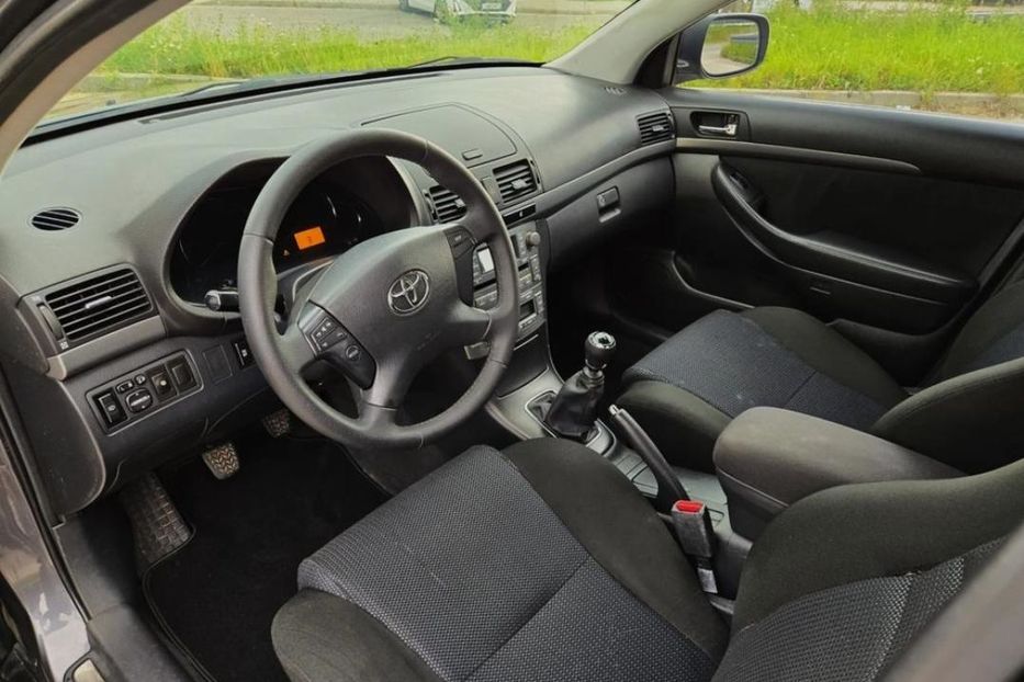 Продам Toyota Avensis 2005 года в Харькове
