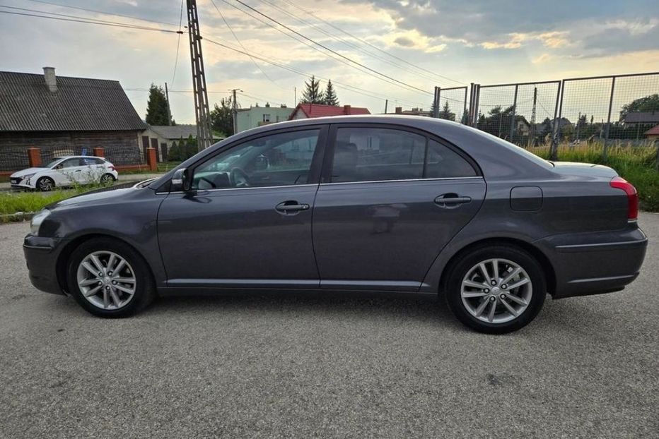Продам Toyota Avensis 2005 года в Харькове
