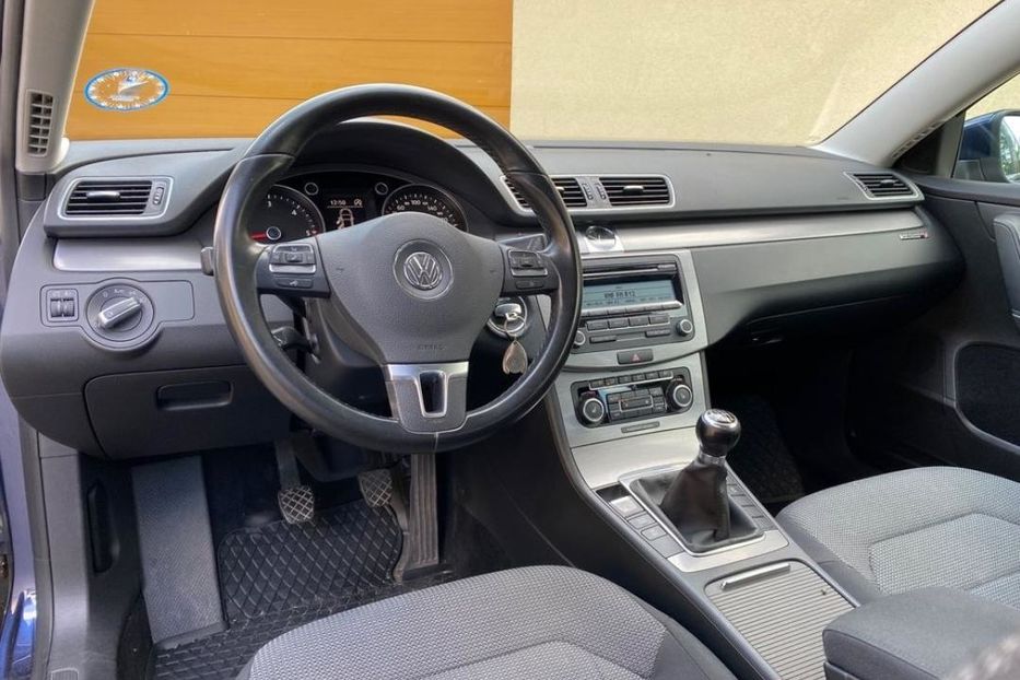 Продам Volkswagen Passat B7 2010 года в Днепре