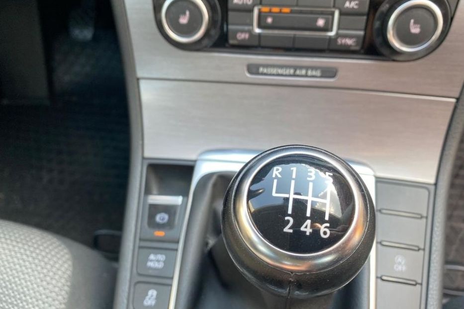 Продам Volkswagen Passat B7 2010 года в Днепре