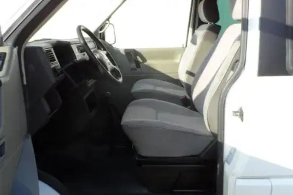 Продам Volkswagen T4 (Transporter) пасс. 2002 года в Николаеве