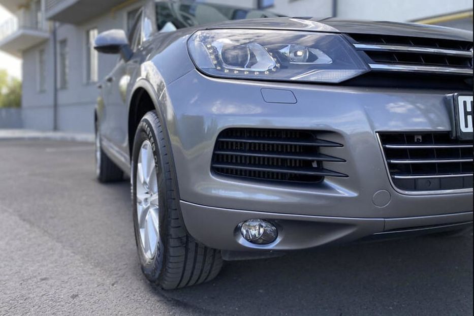Продам Volkswagen Touareg 2012 года в Киеве
