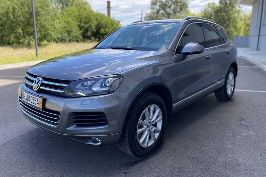 Продам Volkswagen Touareg 2012 года в Киеве