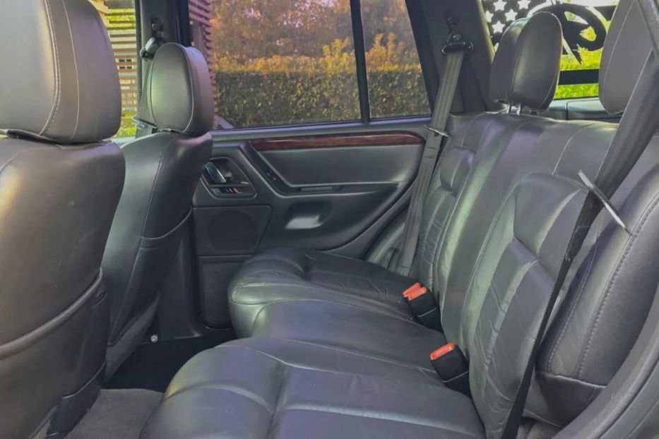 Продам Jeep Grand Cherokee 2004 года в Донецке