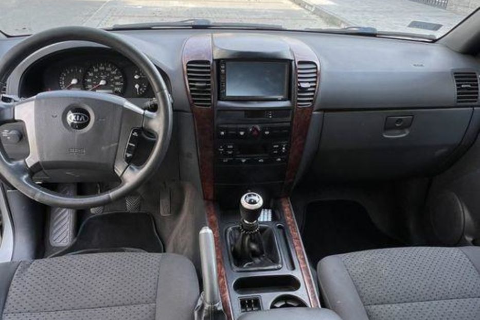 Продам Kia Sorento 2006 года в Харькове