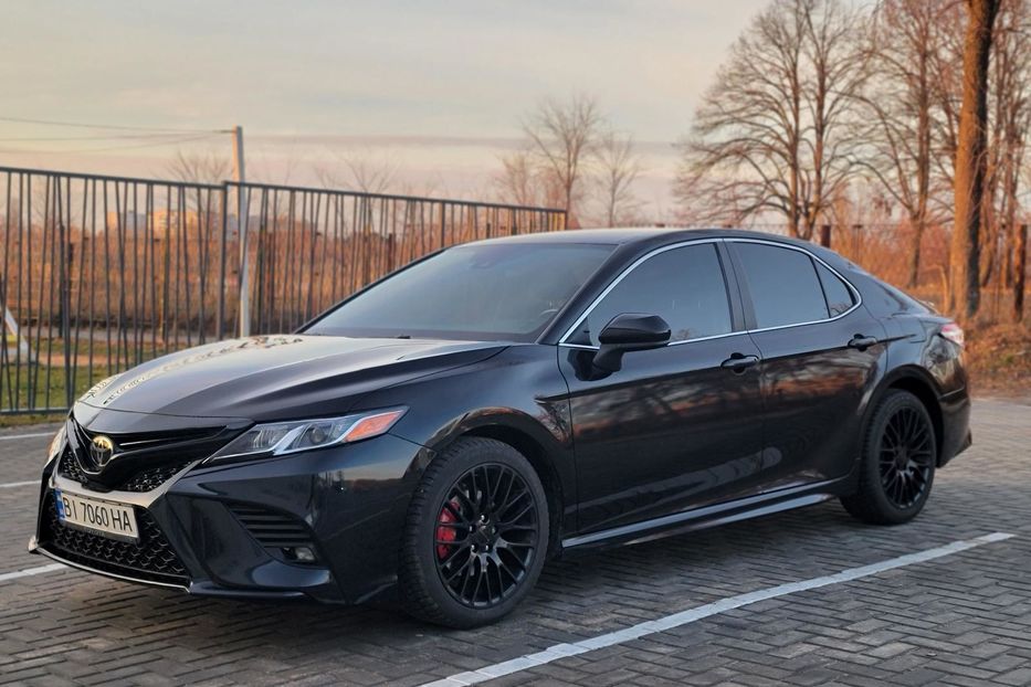 Продам Toyota Camry SE-Xseries 2020 года в г. Кременчуг, Полтавская область